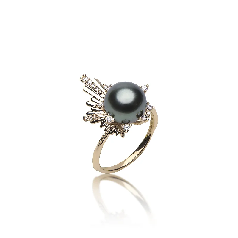 E Hoʻāla Tahitian Black Pearl Ring in Gold with Diamonds - 21mm