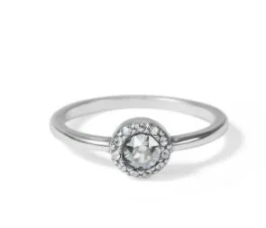 Illumina Solitaire Ring