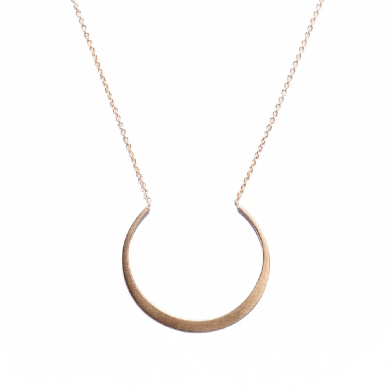 <!--NK875-->fertile moon necklace