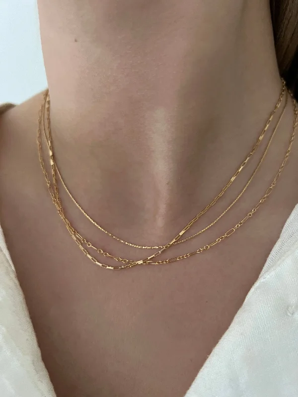 TINY FILLED CHAIN NECKLACE