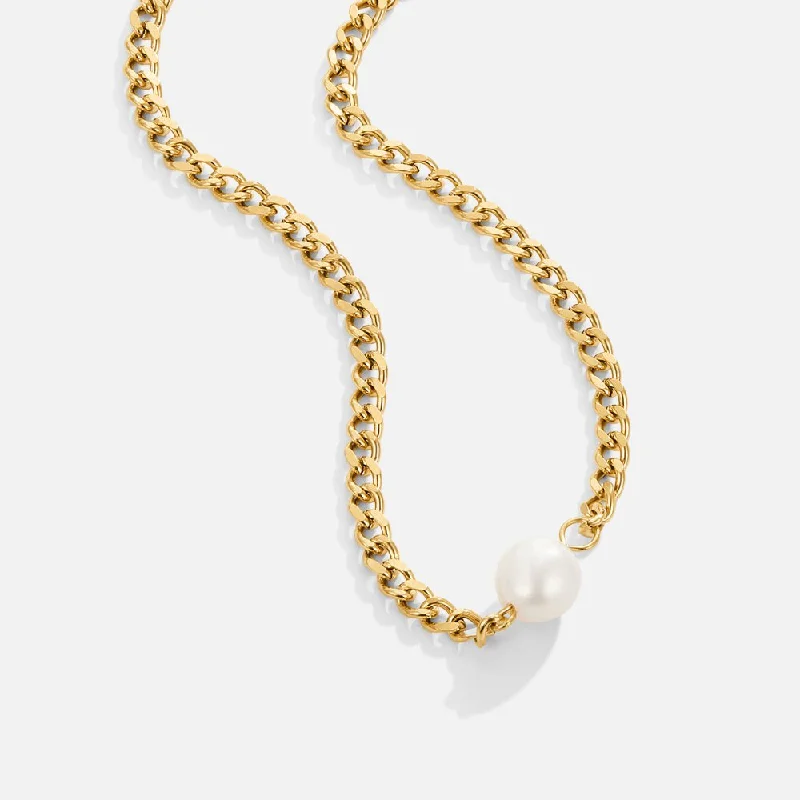 Victoria Pearl Necklace