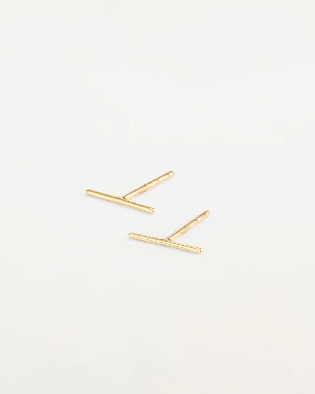 14K Gold Bar Stud