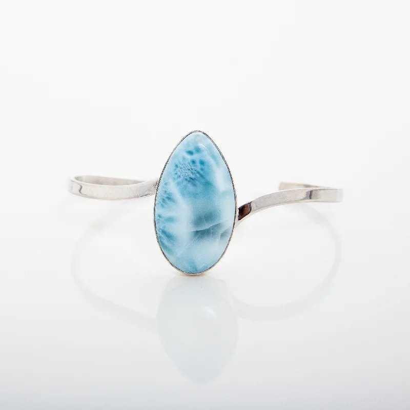 Larimar Cuff Mirjan