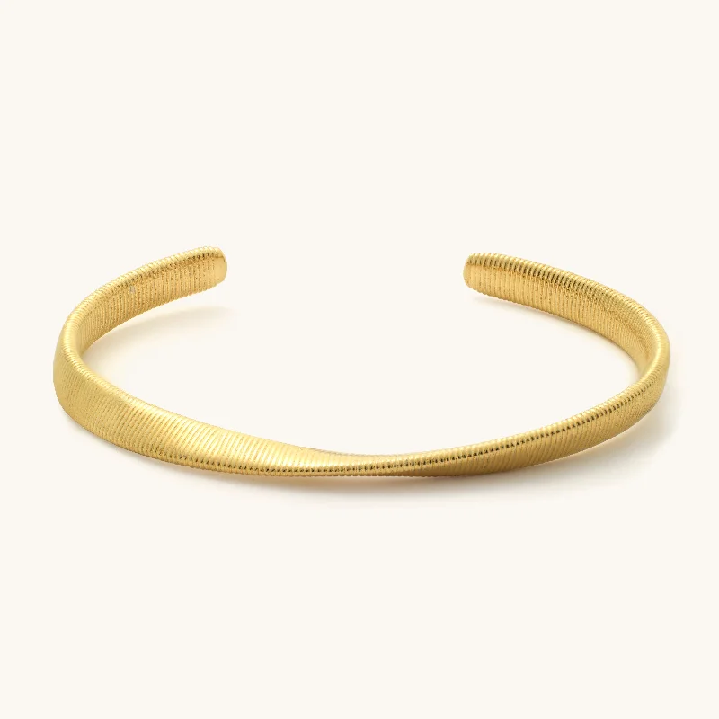 Ribbed Twist Bangle