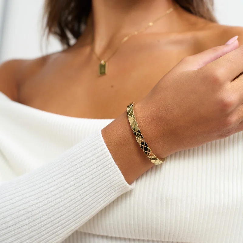 Timeless Bangle