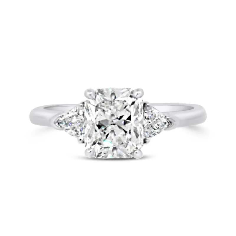 Stunning Statement Jewelry, Unbeatable Discounts Tiffany & Co. Lucida Diamond Engagement Ring