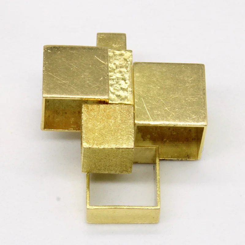 'Cavelti' 18k Gold Cube Pendant |