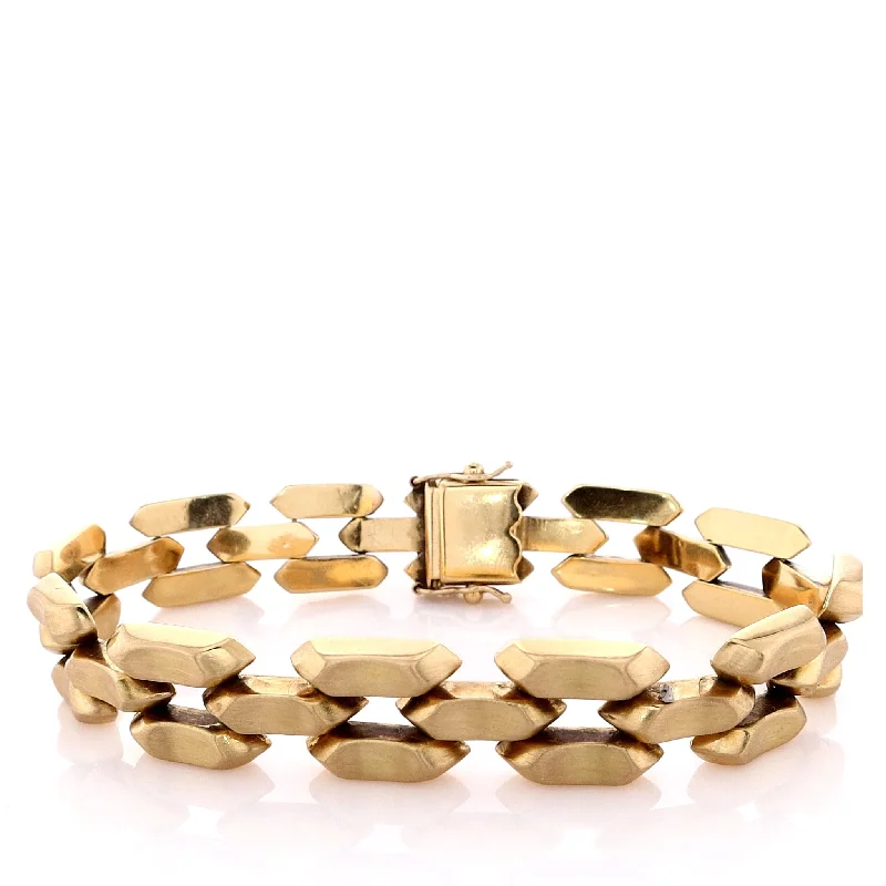 Elevate Your Jewelry Collection With Limited-Time Savings Estate 18k Yellow Gold Brushed Fence Link Design Bracelet