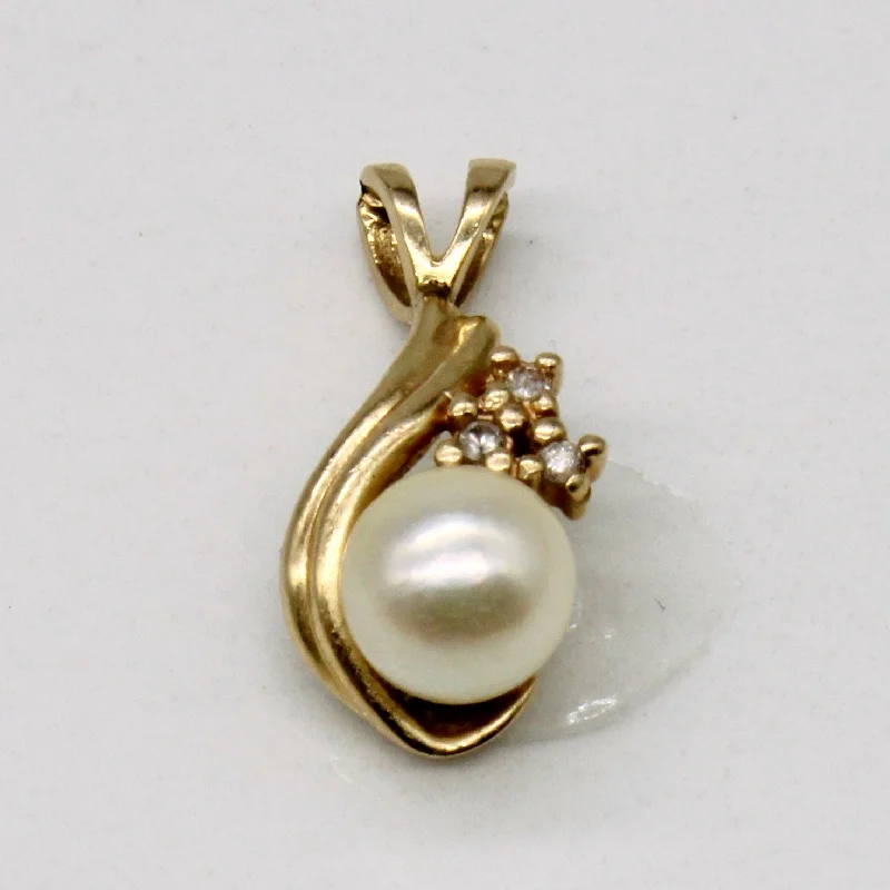 Pearl & Diamond Pendant | 0.02ctw |