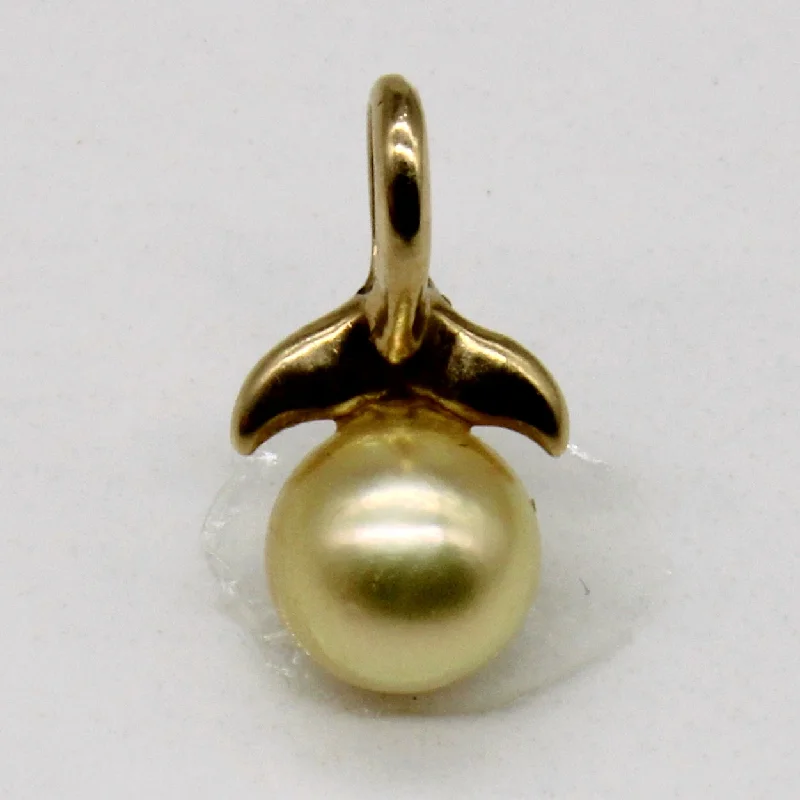 Pearl Fish Tail Pendant